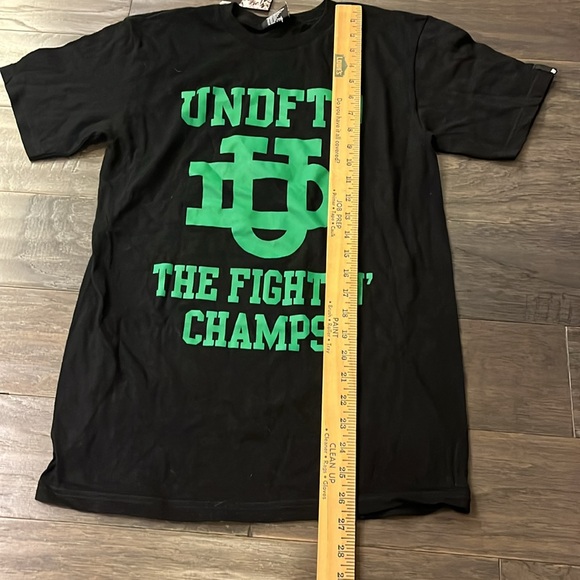 Undefeated The Fightin Champs Short sleeve T Shirt black Mens Size Small - Picture 10 of 15